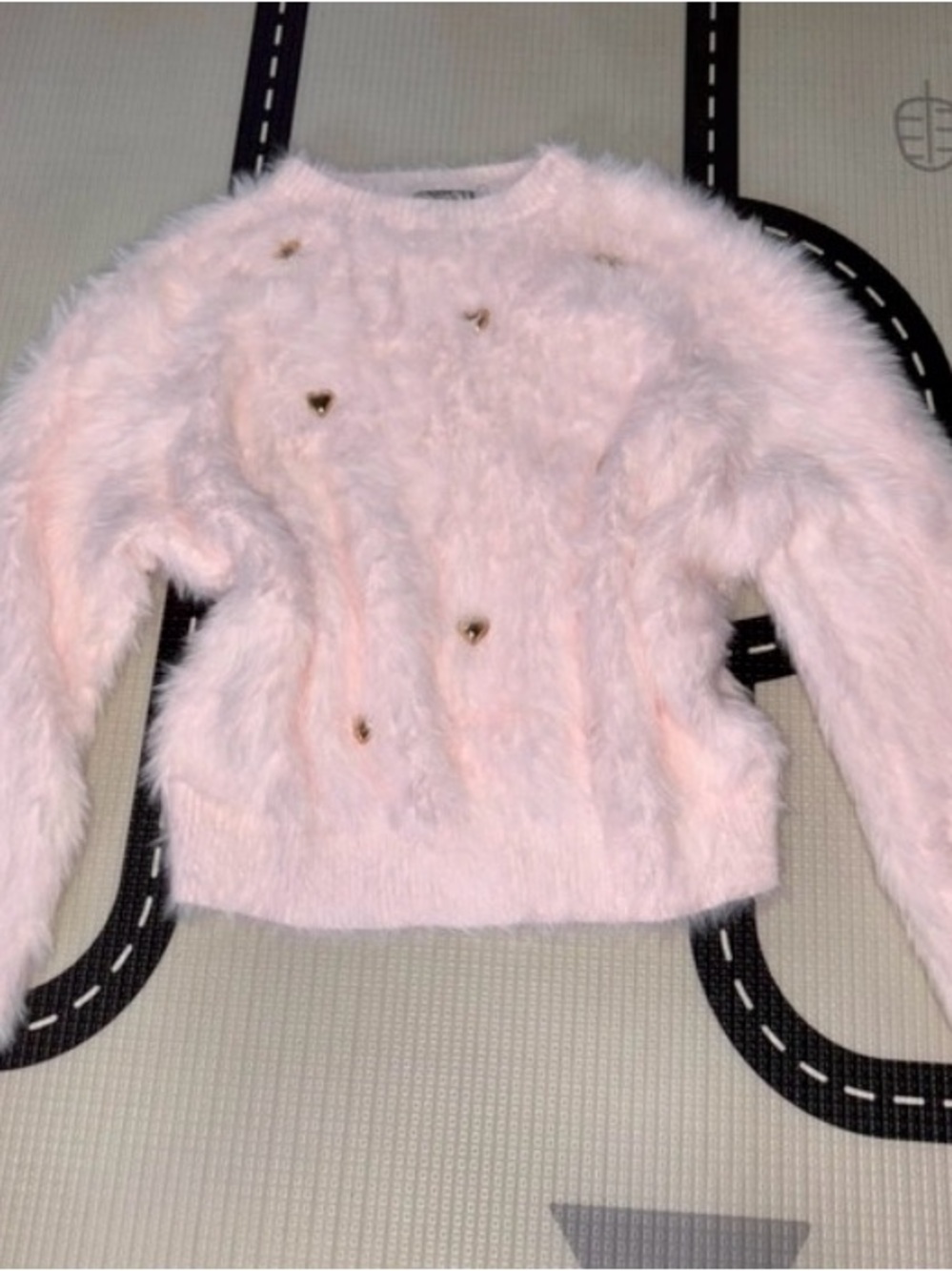 Women's Plush Heart-Accent Fuzzy Sweater in Light Pink